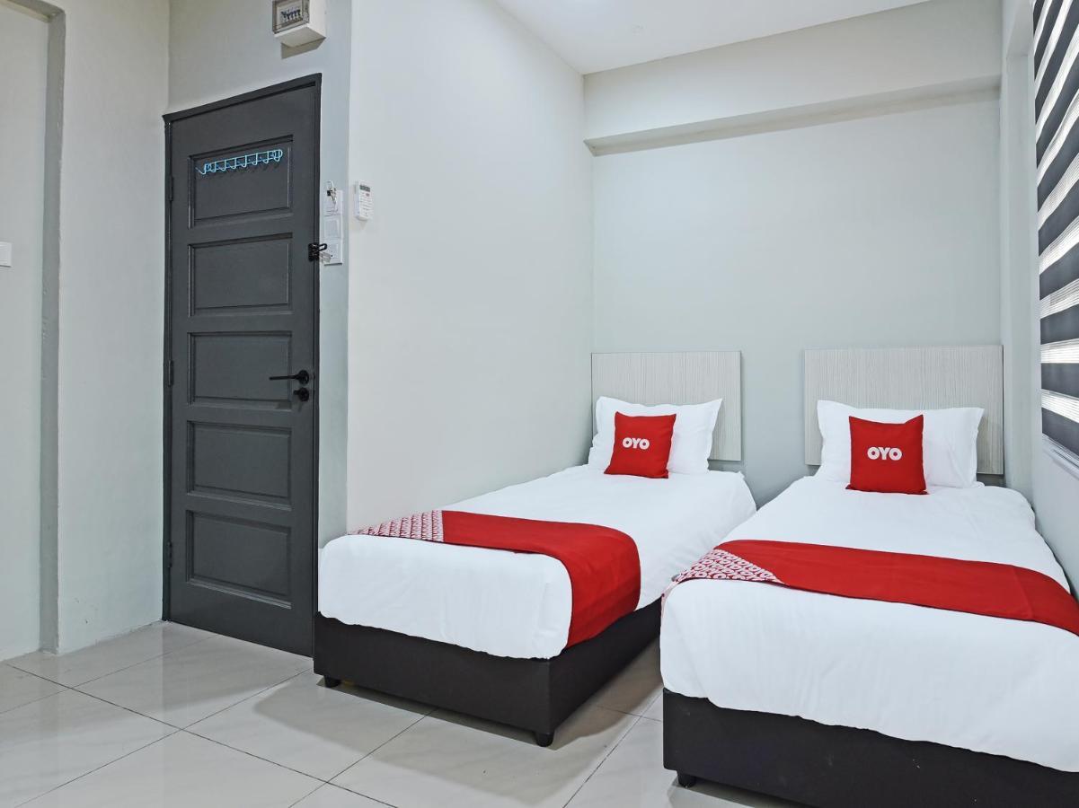 Oyo 90594 Hotel Casalink Paka Exterior photo